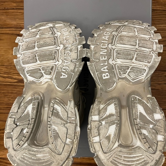 Balenciaga Track Sneakers Faded Beige - Picture 8 of 14